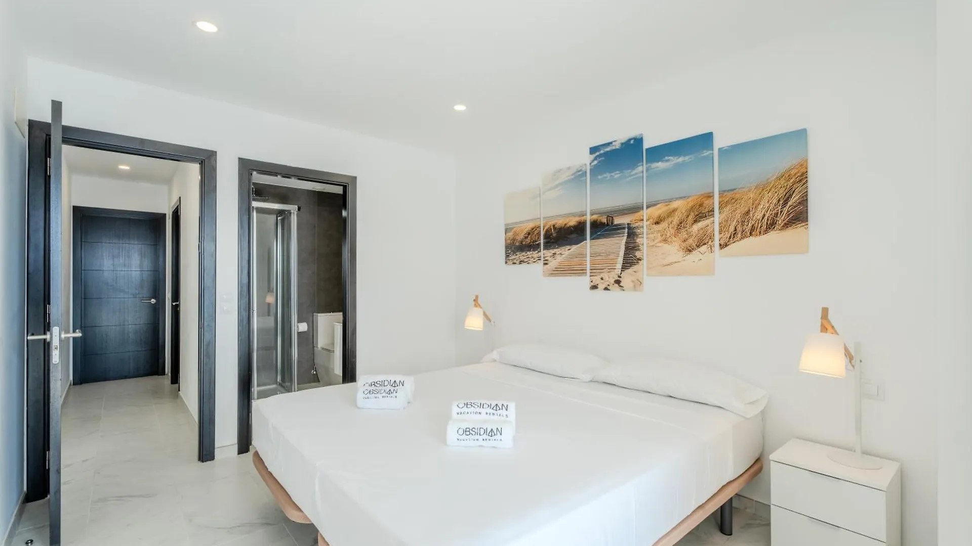 Obsidian Ocean Blue Radazul Apartment