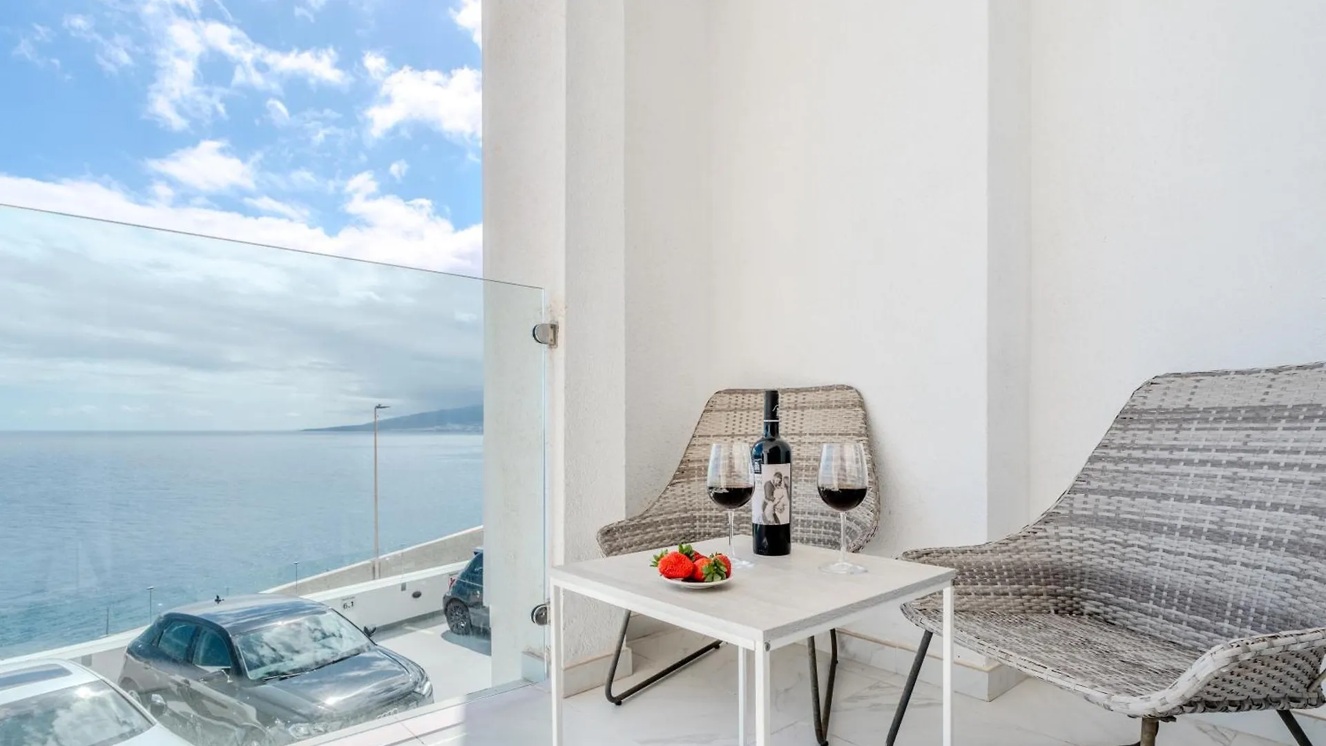 Obsidian Ocean Blue Radazul Apartment Spain