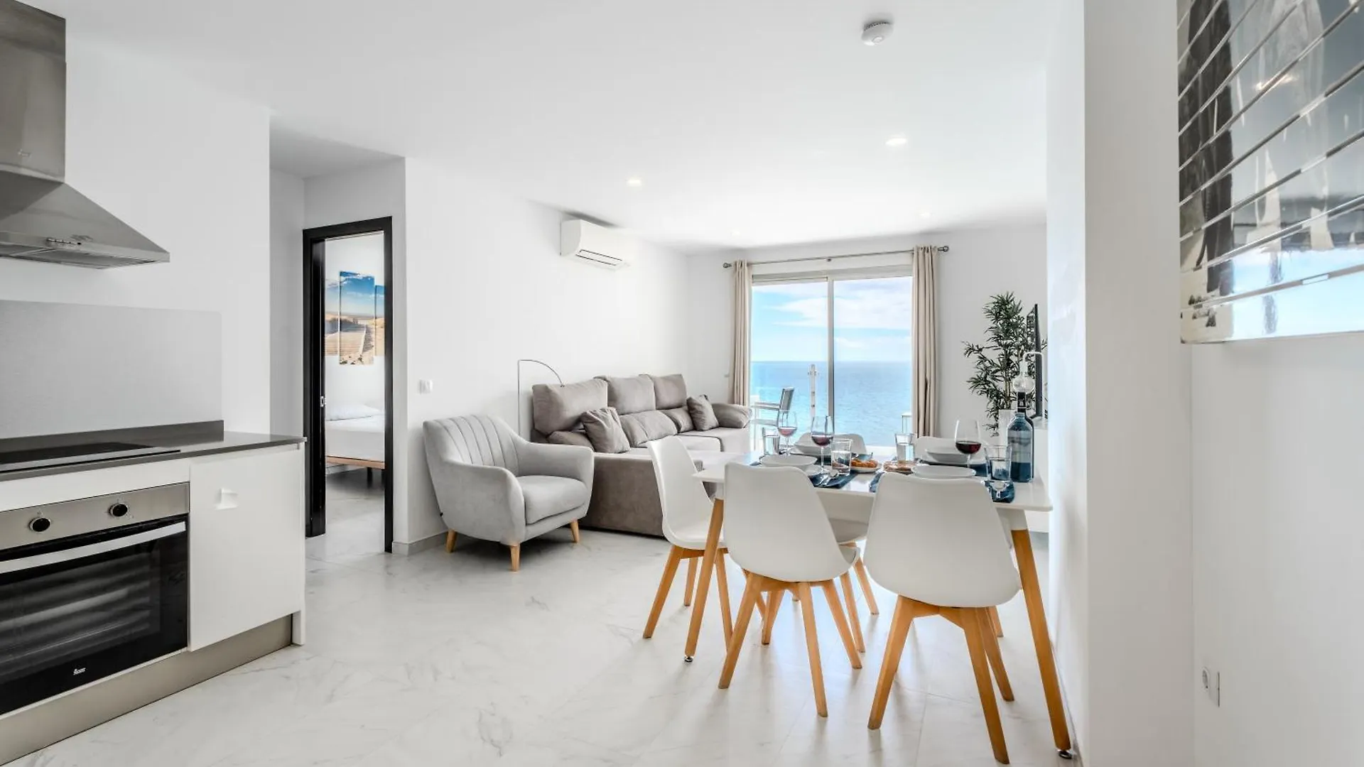 Obsidian Ocean Blue Radazul Apartment