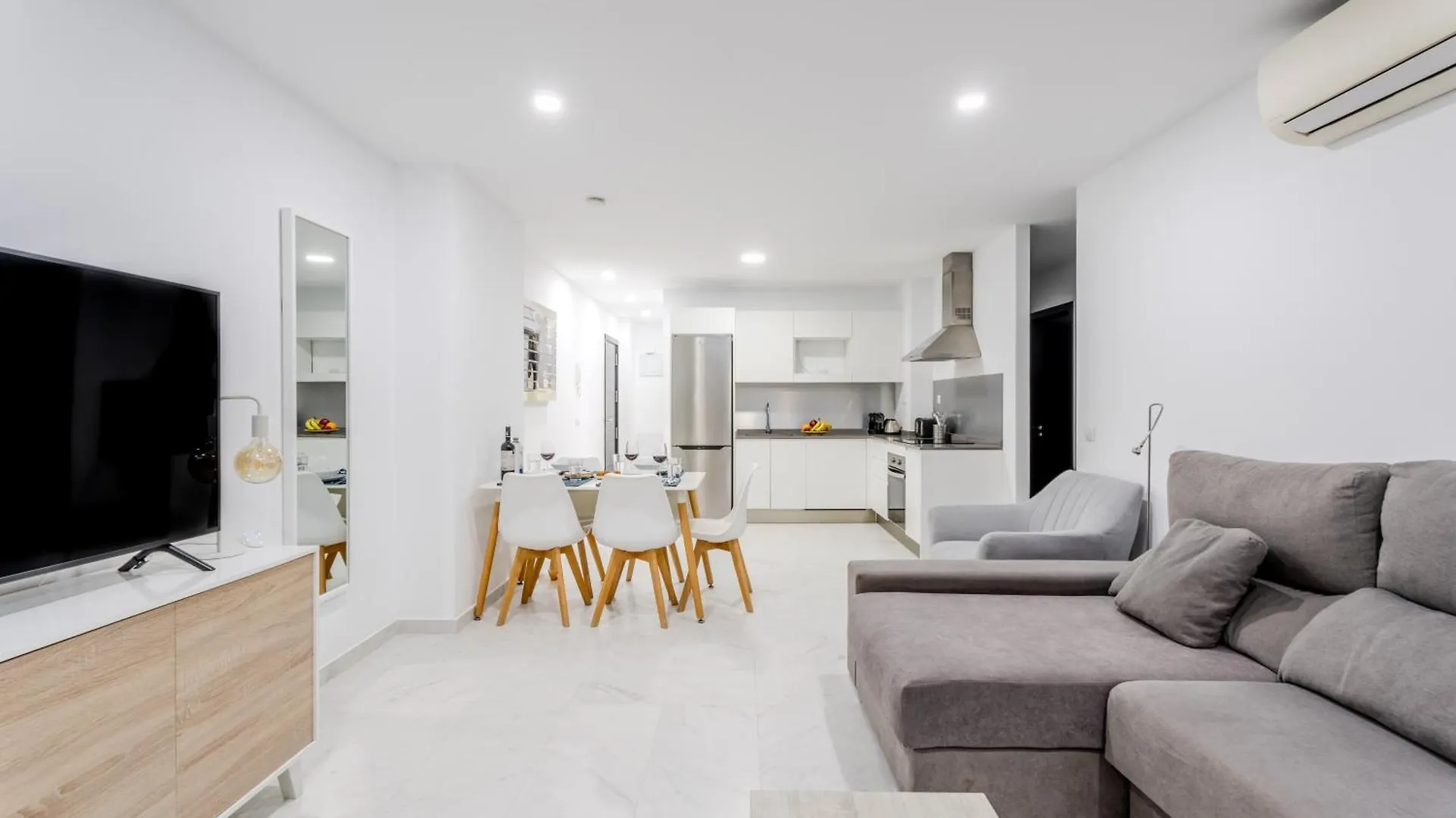 Obsidian Ocean Blue Radazul Apartment 0*,  Spain