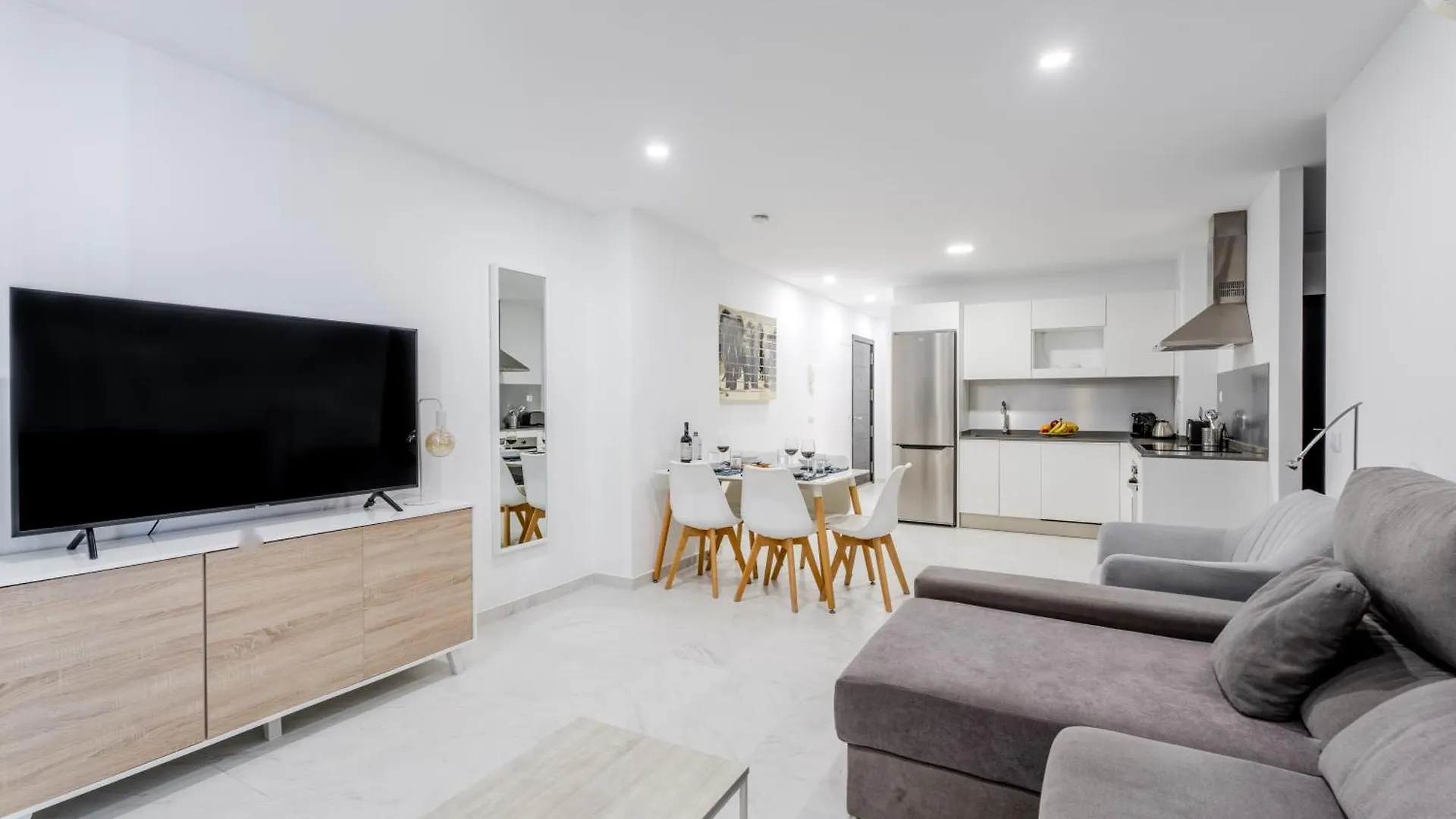 Obsidian Ocean Blue Radazul Apartment